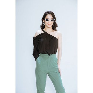 Áo lệch vai cutout tay dài Q941 CCHAT