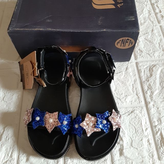 Sandal sao bé gái size 29