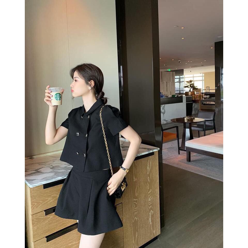 Sét Đồ Nữ , Sét Áo khoác Cô Bẻ Kèm Quần Sooc Chất Vải Tuyết Mua Cao Cấp | BigBuy360 - bigbuy360.vn