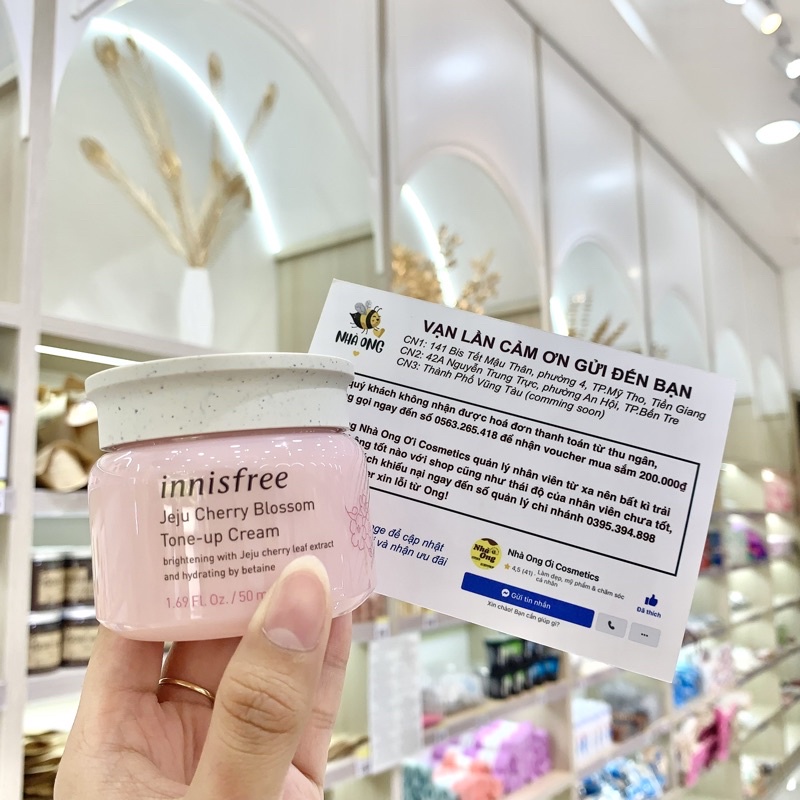 Kem Dưỡng Innisfree Jeju Cherry Blossom Tone Up Trắng Da 50ml