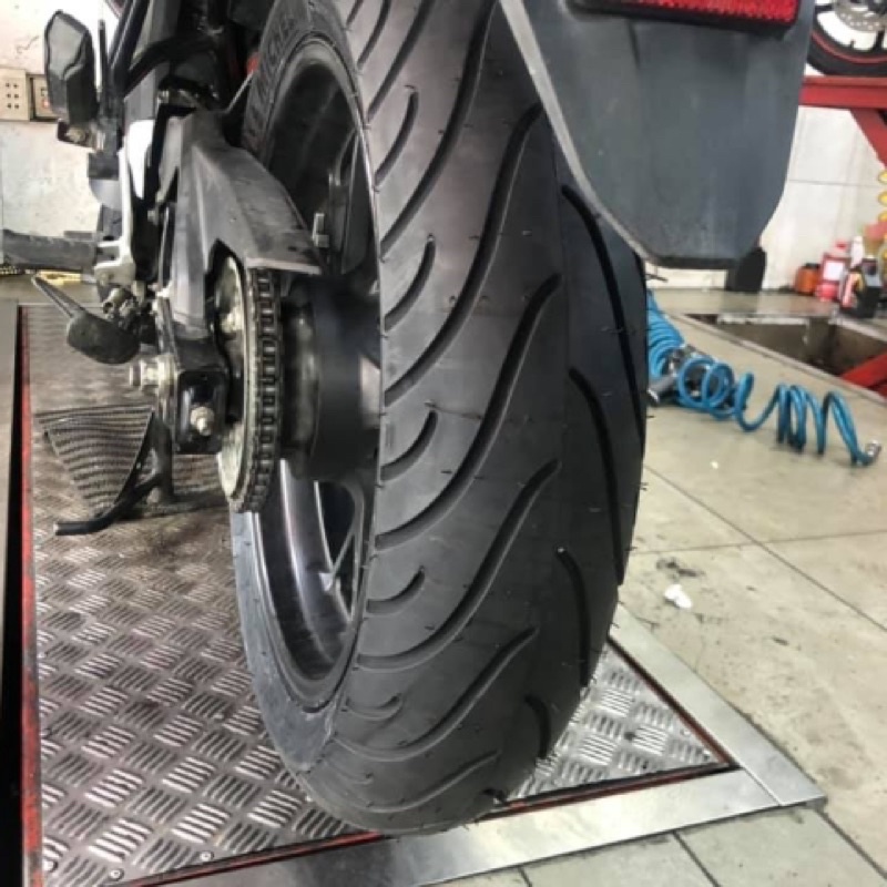 Vỏ Michelin Pilot Street 130/70-17