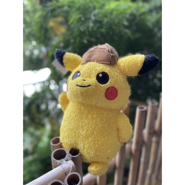 Gấu bông PKM Poke mon Detective Pikachu Thám tử Pikachu lông xù rơm 25-30cm