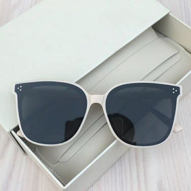 [SIÊU SALE] Kính thời trang GM mắt mèo họa tiết đinh thời trang Hàn Quốc 2019 - Kính mát Unisex 6988