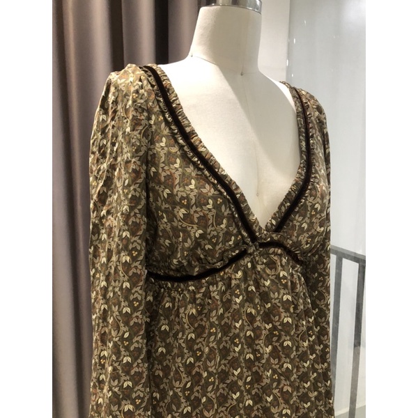 Đầm empirecut size S
