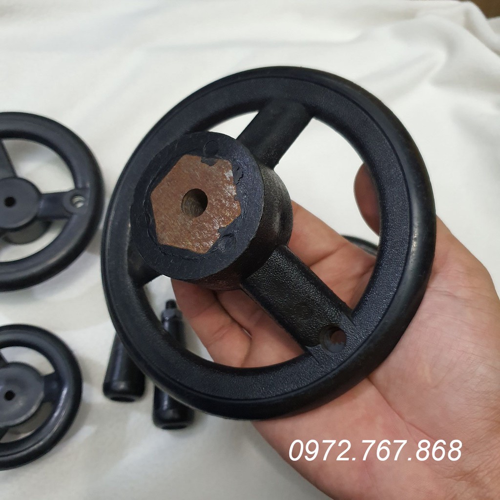 Vô lăng, tay quay nhựa lõi thép