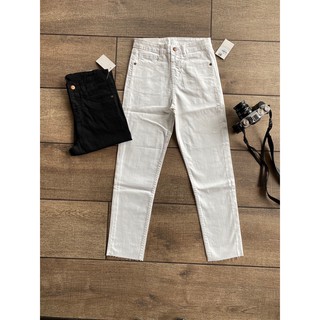 Quần jeans ống đứng cắt lai