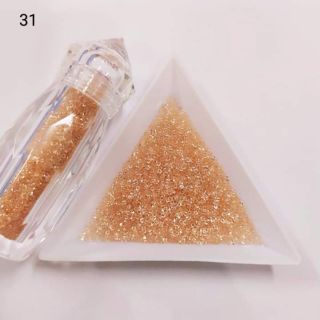 Đá rắc móng, lọ đá rắc móng