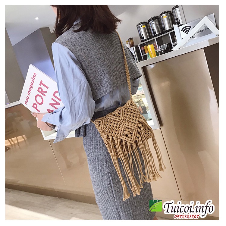 Túi len đeo chéo tua rua xinh xắn