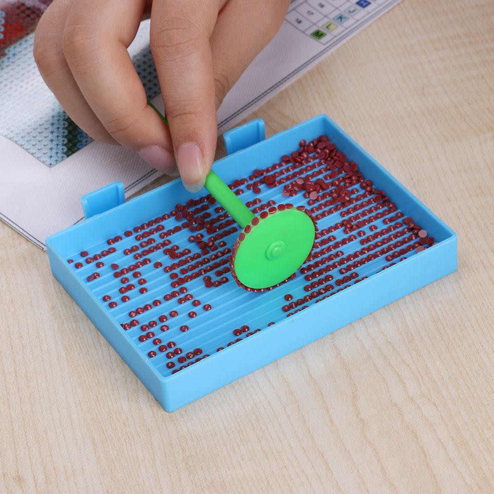 Set 5 dụng cụ làm tranh đính đá 5D DIY bằng nhựa tiện lợi