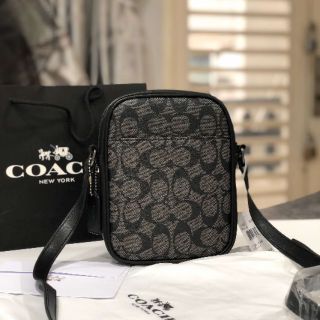 Túi Coach Nam đeo chéo