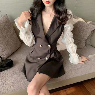 Đầm cổ vest 4 cúc tay phồng