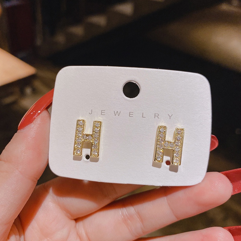 Bông Tai Chữ H Đính Đá Toàn Diện Đơn Giản