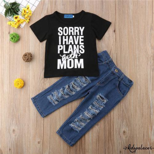 Set áo thun ngắn tay cổ tròn + quần short jeans mài rách thời trang cho bé trai