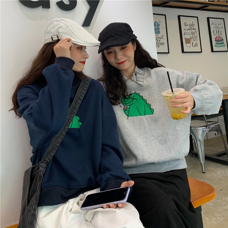 Áo sweater khủng long xanh tham ăn A073