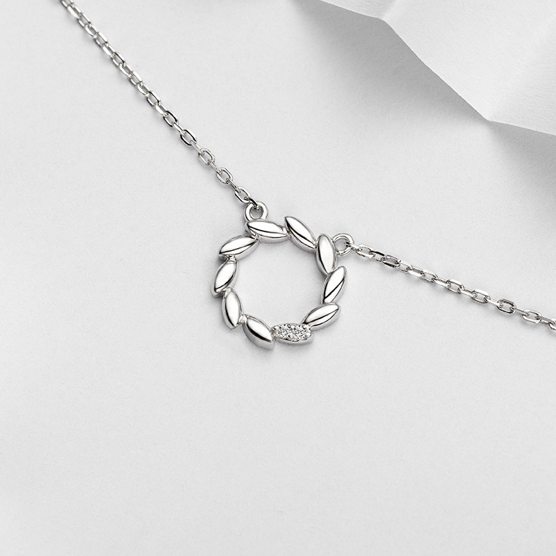 Vòng cổ mạ bạc mặt dây hình vòng hoa phong cách Hàn Quốc thời trang xinh xắn cho nữ