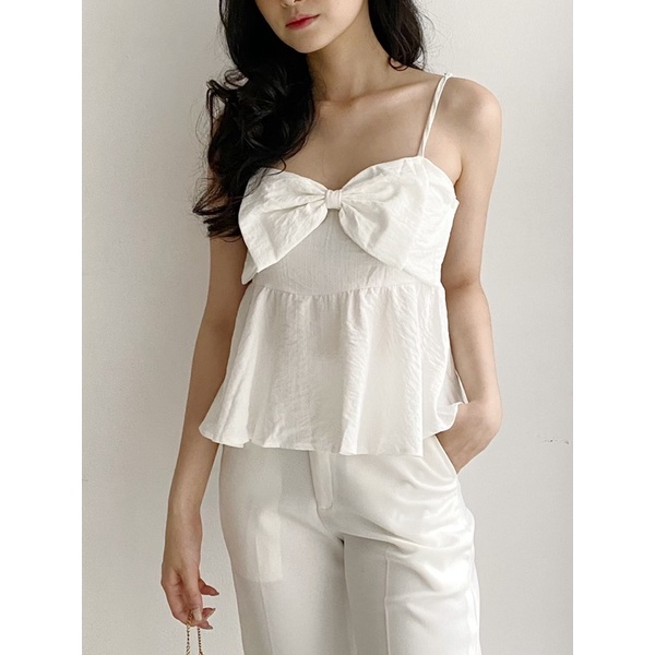 YU CHERRY | Áo hai dây nữ điểm nơ trước ngực, Linen Cami Bow Top YA382