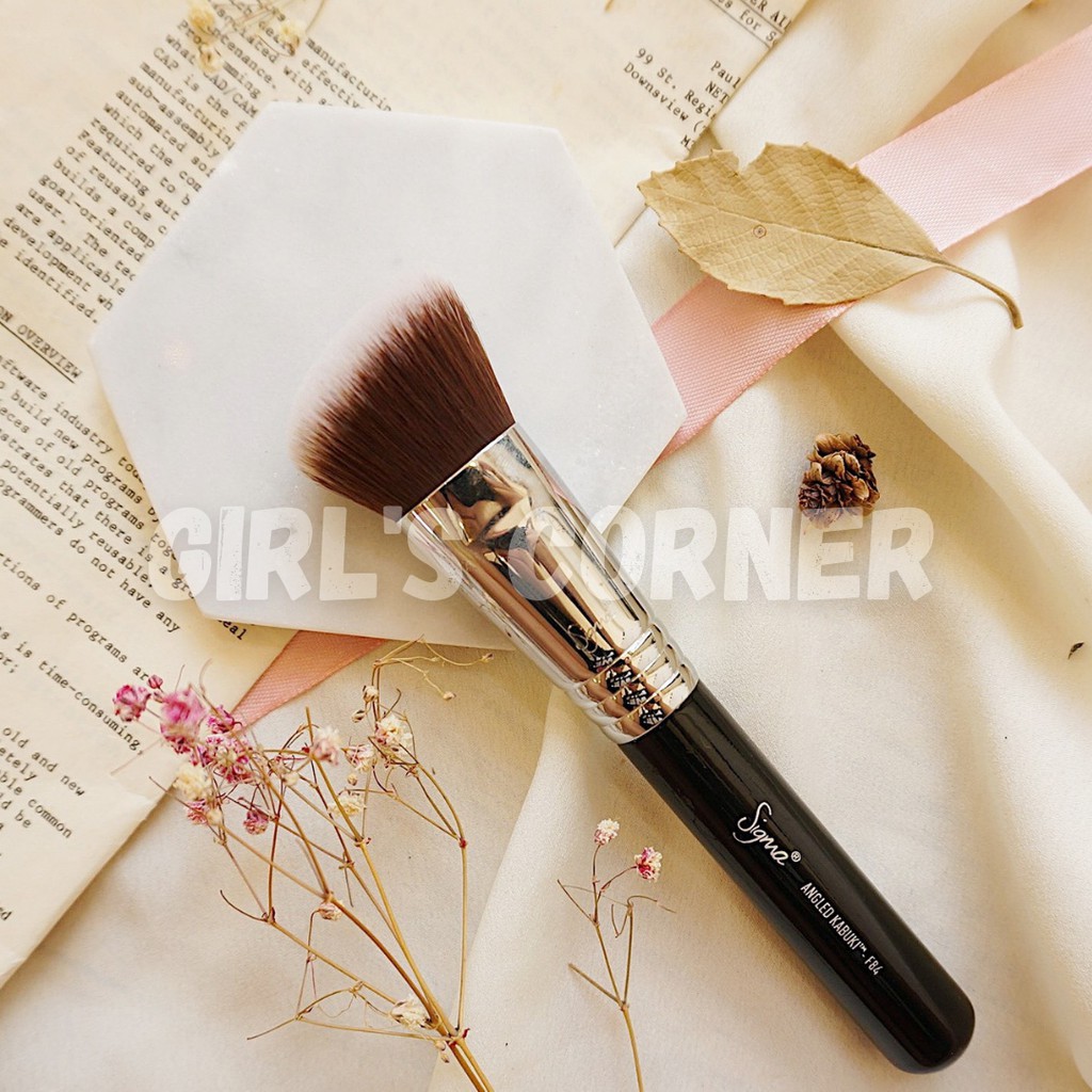 Cọ đánh nền - khối kem Sigma F84 Angled Kabuki Brush