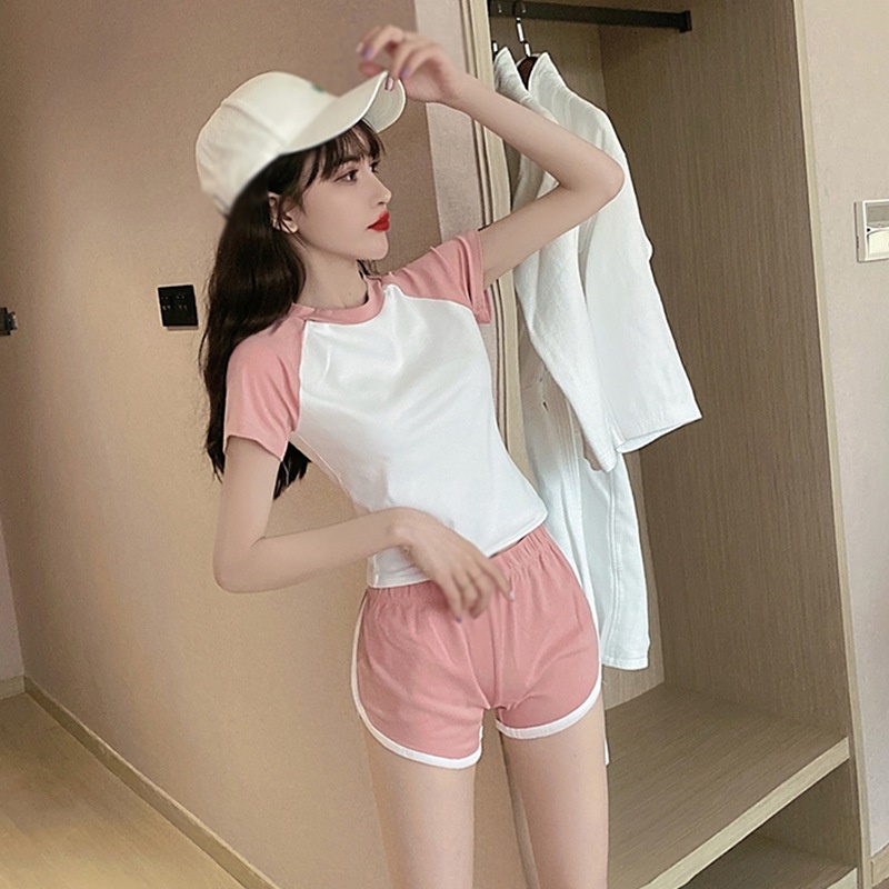 Set áo thun tay ngắn + quần short màu sắc trẻ trung phong cách Hàn Quốc