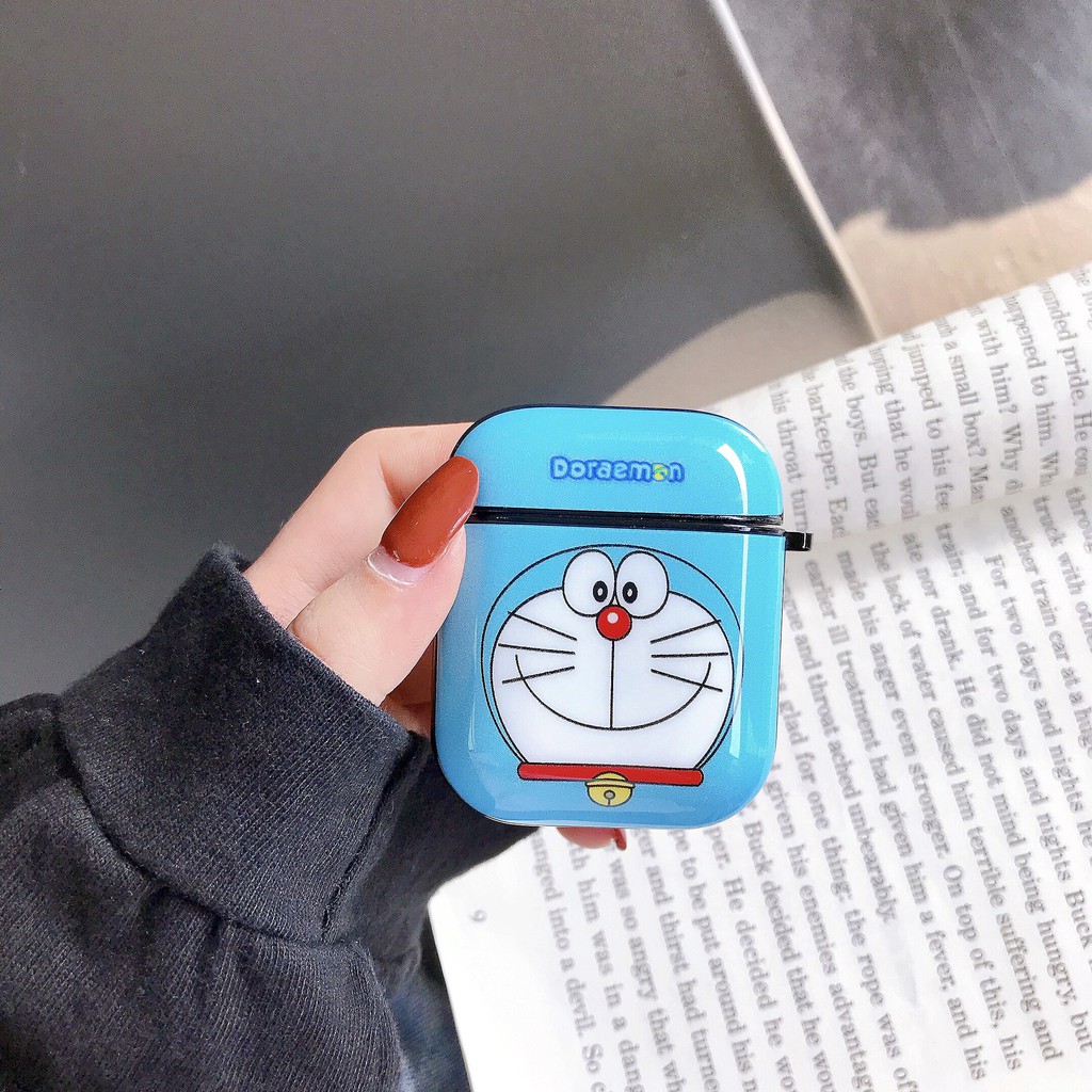 Mềm Vỏ Bảo Vệ Hộp Sạc Tai Nghe Airpods 1 / 2 Hình Doraemon Dễ Thương Kèm Móc Treo Tiện Dụng