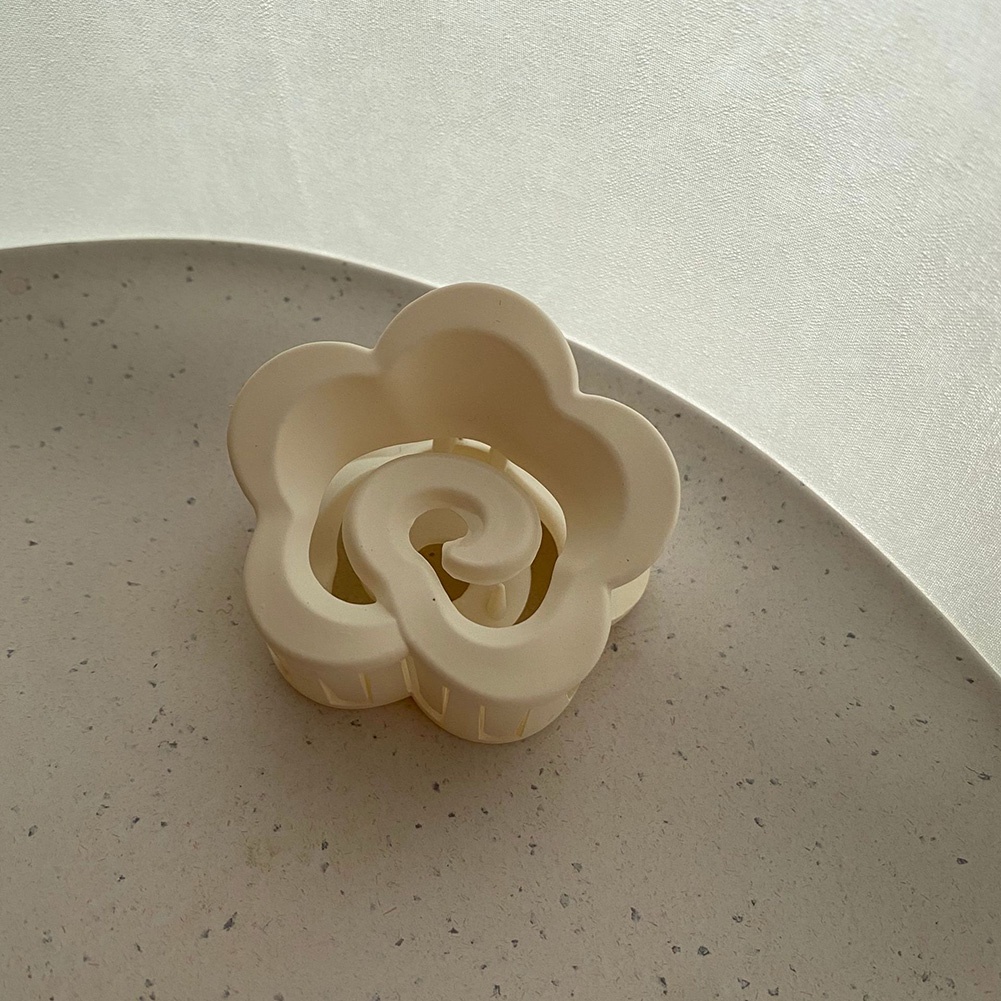 Kẹp Tóc Hình Hoa Màu Trà Sữa Thanh Lịch Cho Nữ
