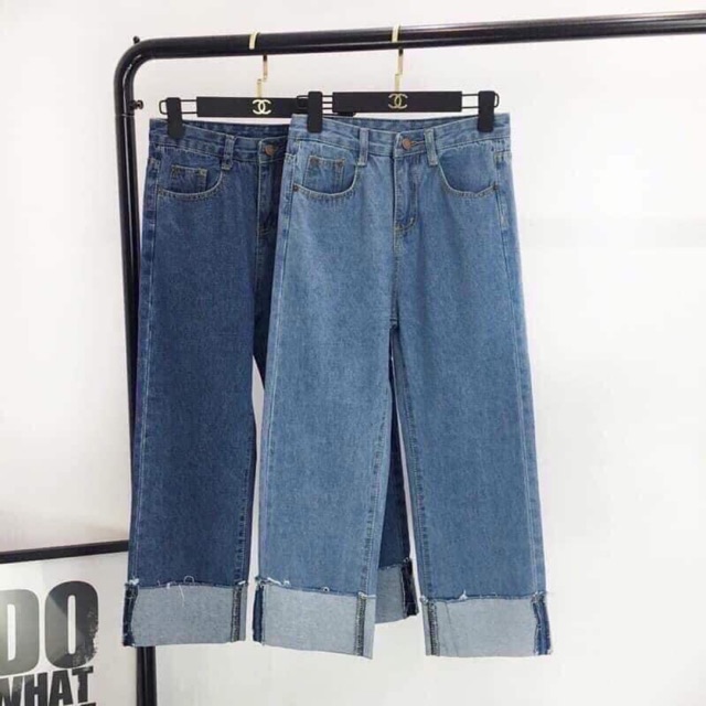 Jeans ống xuông