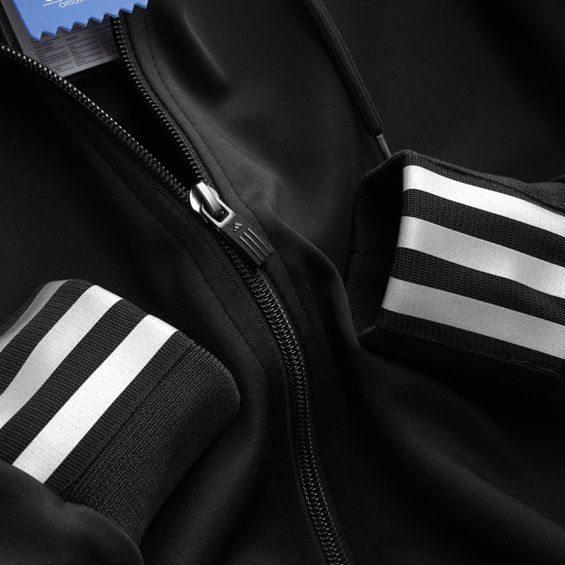 Áo khoác phối nón