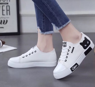 Giày hình mèo dễ thương