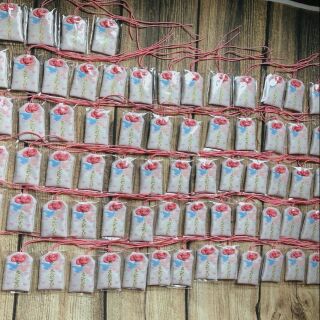 Túi may mắn hồng thắm