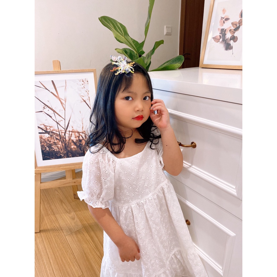 Đầm Trắng Zr Bé Gái Hoa Nhí Đục Lỗ Tiểu Thư MARUHOUSE Váy Cotton 2 Lớp Tay Phồng Xinh Xắn