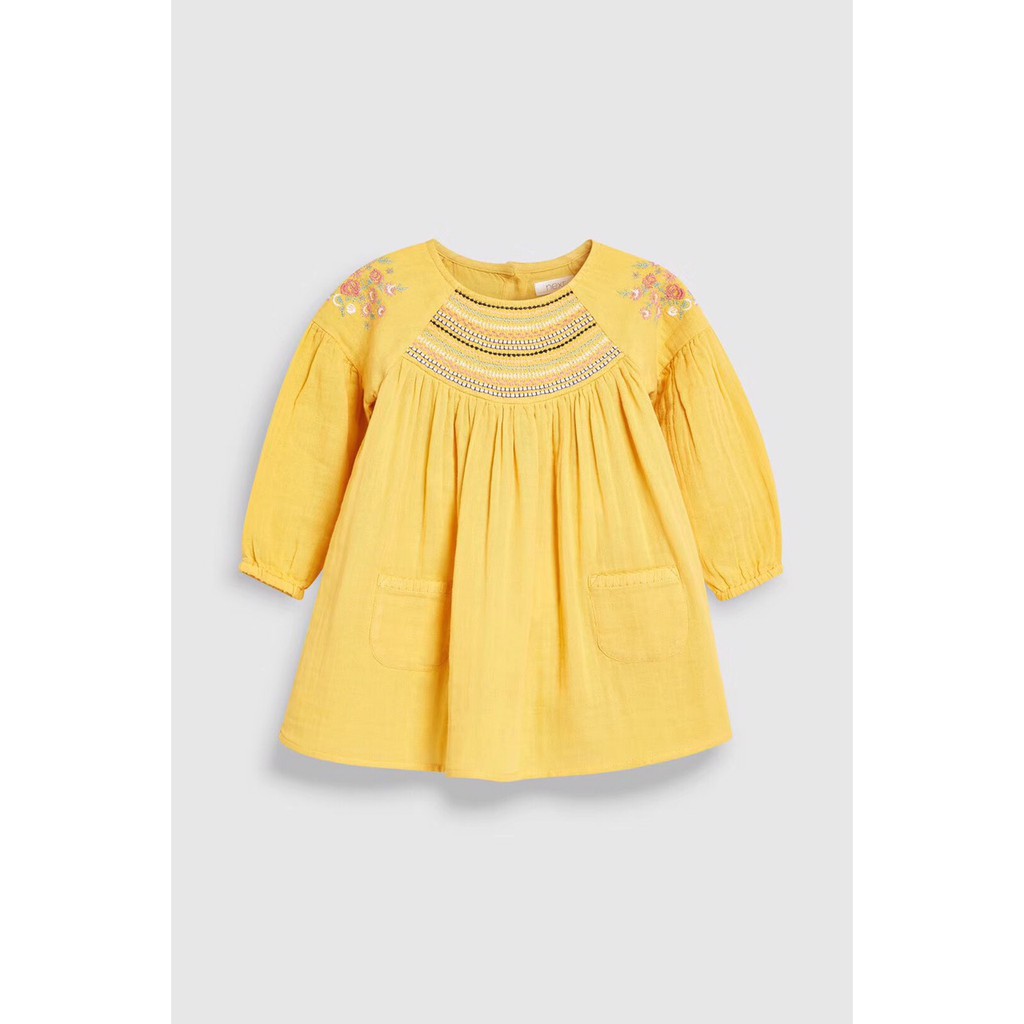 ĐẦM NEXT SMOCK THEU ÁO CỜ MỸ HOANG NGUYEN HUONG