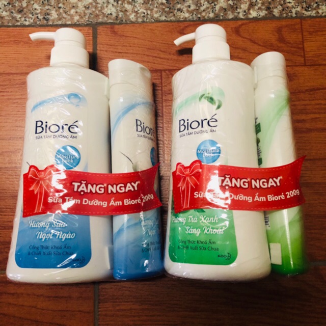 Sữa tắm Dưỡng ẩm mịn da- Hương phấn sữa , Hương Anh Đào , Trà xanh 530gr