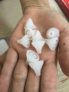 NÚM RỬA MŨI SILICON CHO BÉ