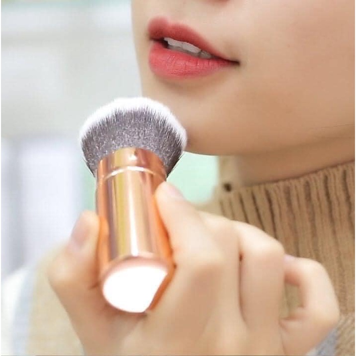 Cọ Tán Phấn Phủ Bỏ Túi Chuyên Dụng Cho MakeUp Artist Vacosi Powder Brush