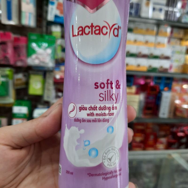 Lactacyd vệ sinh phụ nữ 250ml