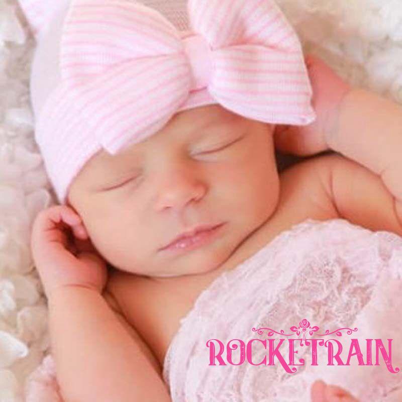 Nón trùm đầu họa tiết sọc thắt nơ cho bé gái