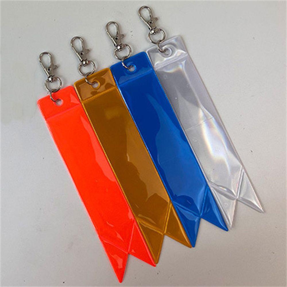 Móc Khóa Xe Hơi Phản Quang Bằng Nhựa PVC Mềm VANES1