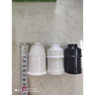 Đui đèn E27 dùng để gắn bóng đèn (chưa bao gồm bóng đèn)