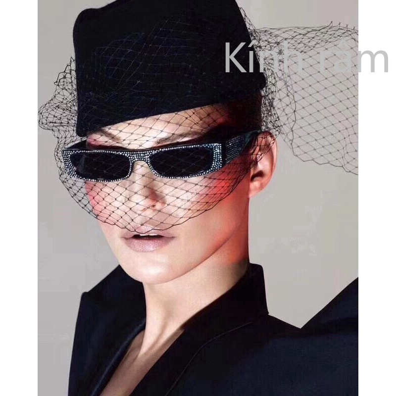 Kính hình chữ nhật cỡ nhỏ thời trang dành cho nữ