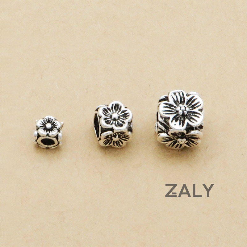 Charm bạc vuông khắc hoa 5 cánh CC37 Zaly, Bạc thái S925