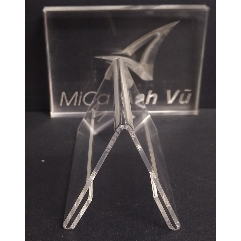 ❤️Kệ Mica chữ A 2 mặt - Biển tên chức danh Mica Đài Loan dầy 2mm - Bảng giá sản phẩm - Biển tam giác để bàn