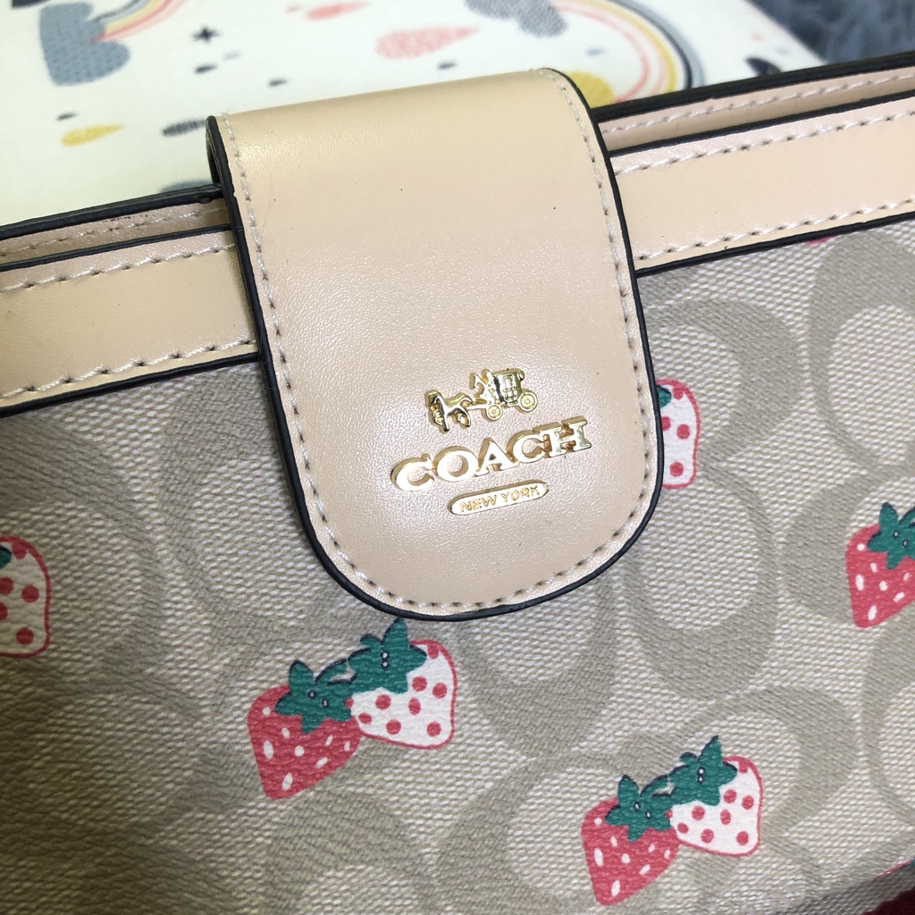 Thanh lý Túi coac dâu tây size 20 fom dáng cực đẹp