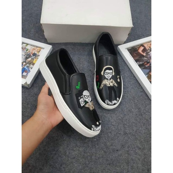 Giày slip on d2 đế trắng có hoạ tiết thêu lên dáng đẹp , giày slip on thời trang nam size 38-42