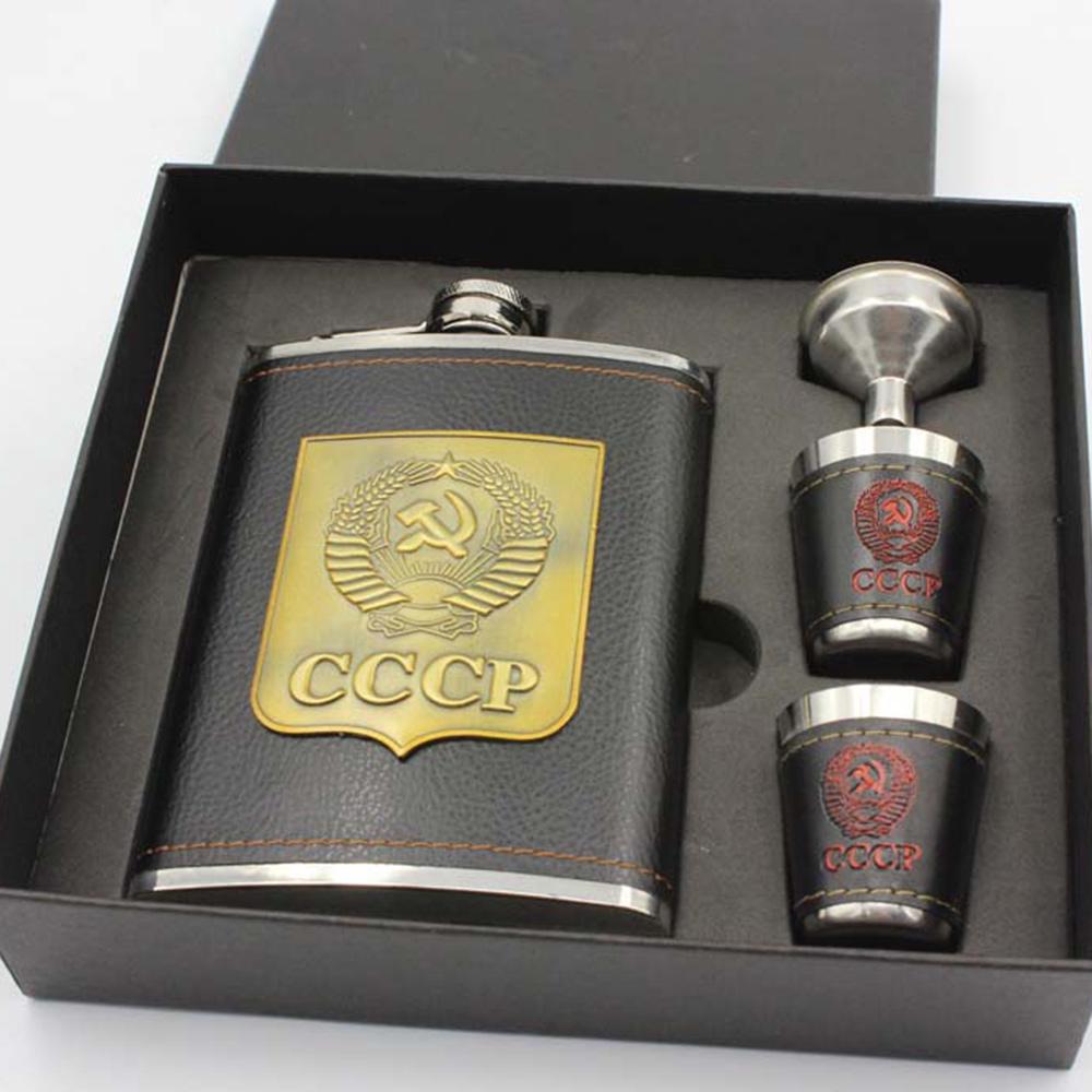 Bộ bình đựng rượu gồm 2 cốc và 1 phễu