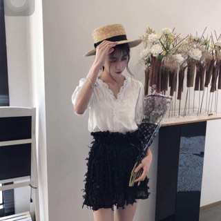 Áo ullzang viền ren