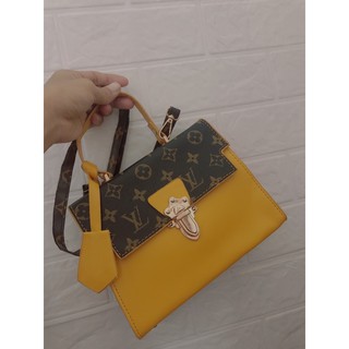 Túi mới còn lẻ 1-2 chiếc bán nốt