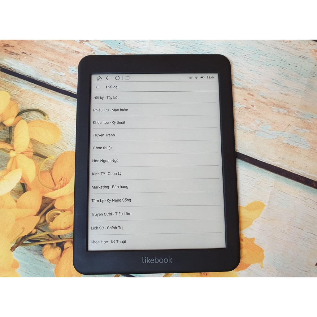 Combo: Máy đọc sách Likebook Mars + Bao da + Túi chống sốc + Kệ để bàn