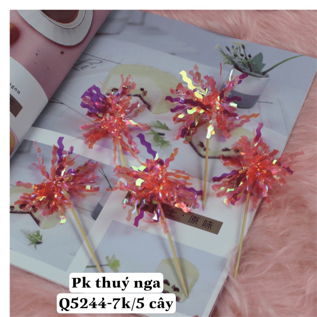 5 set 5 cây cắm tua rua sắc màu