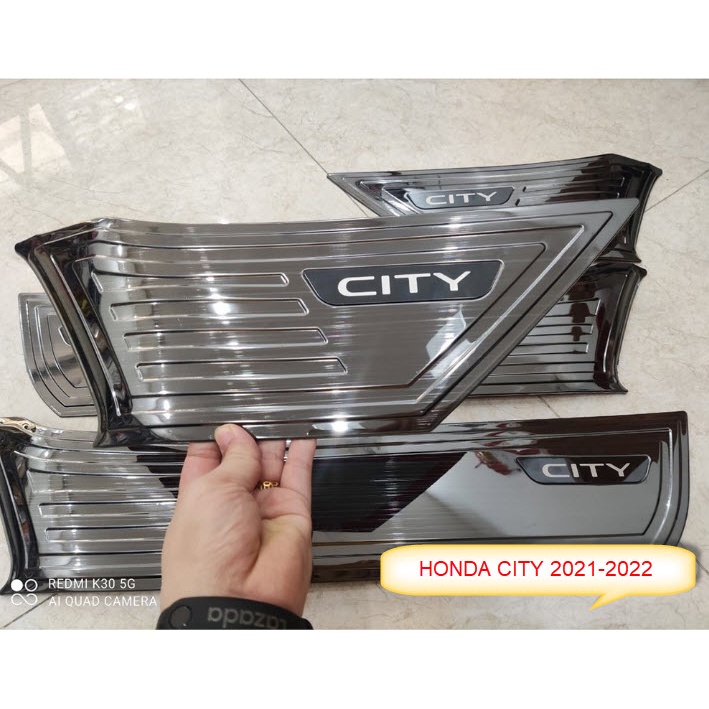 Ốp chống xước tapli cửa Honda City 2021-2022