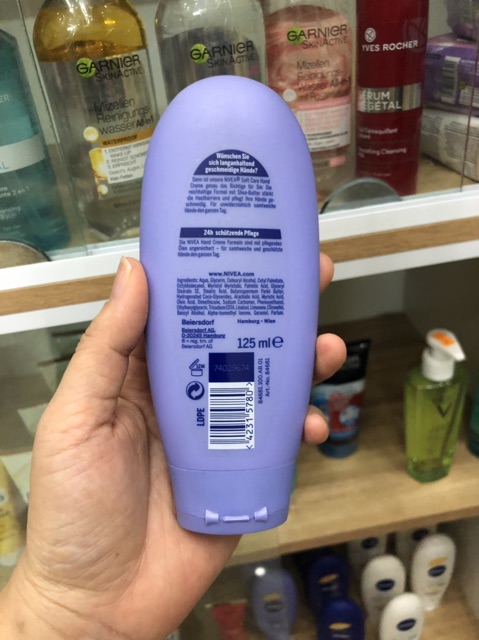 Kem dưỡng da tay Nivea Q10 Repair