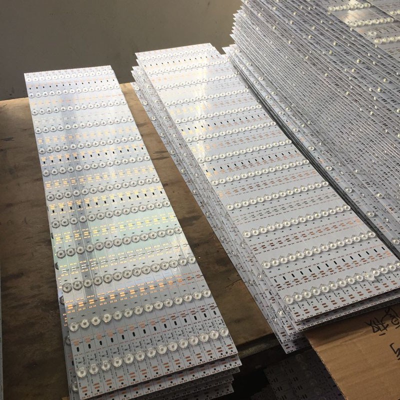 Bộ 20 LED THANH TỎA 1M 12 Mắt led 3030 2 Trở